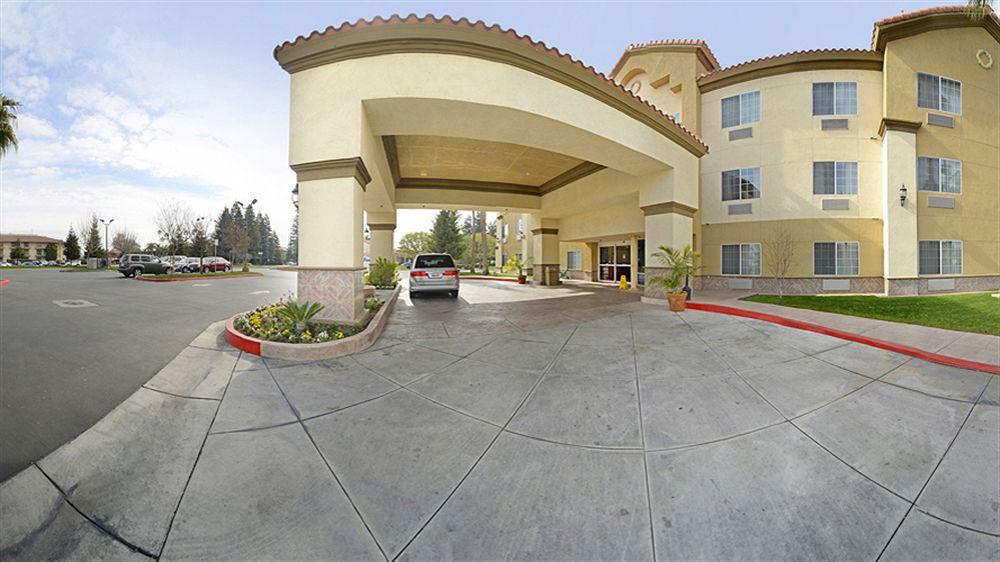 Comfort Suites Bakersfield Ngoại thất bức ảnh