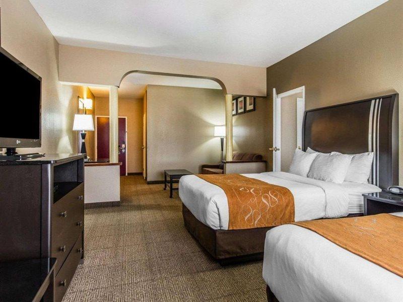 Comfort Suites Bakersfield Ngoại thất bức ảnh