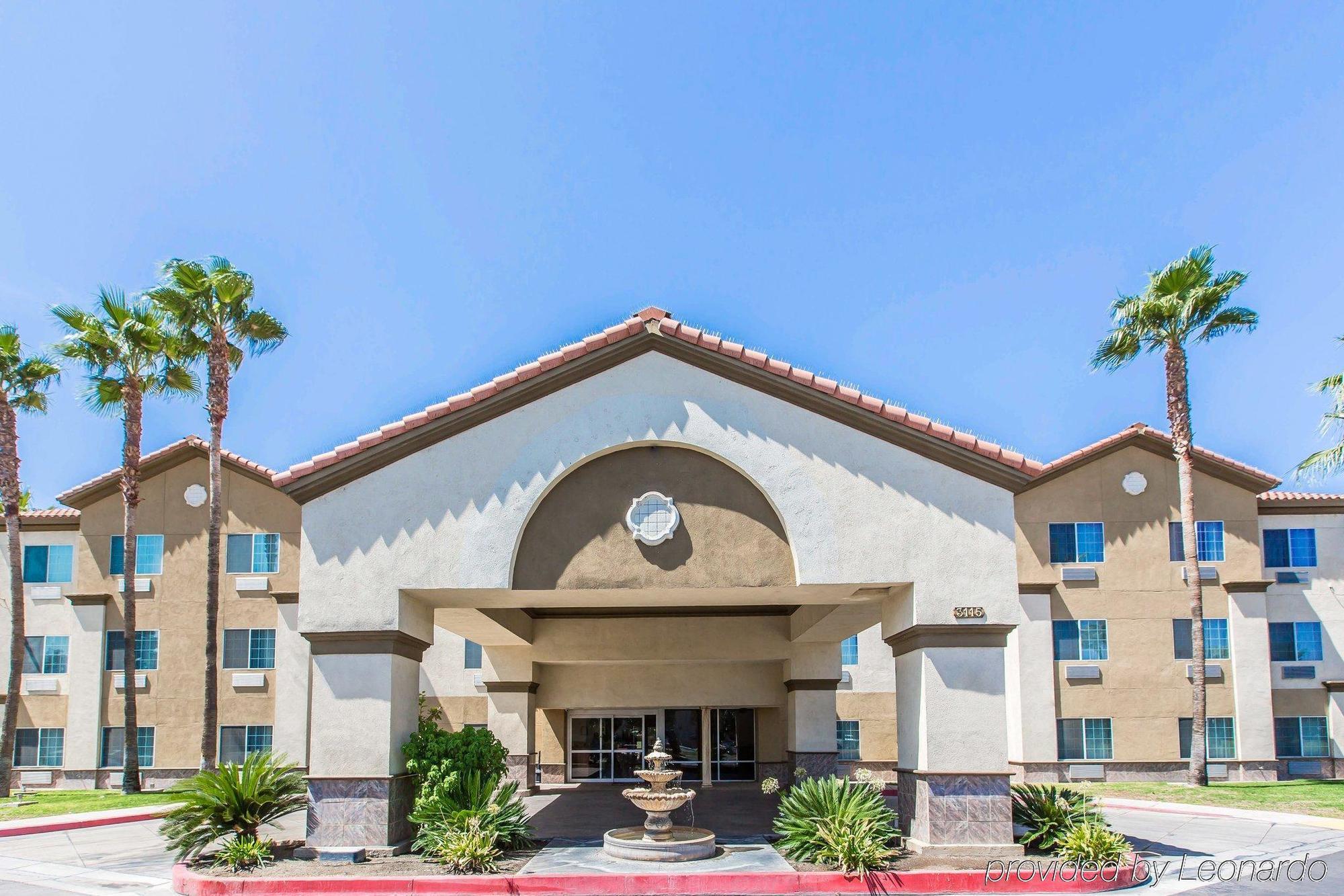 Comfort Suites Bakersfield Ngoại thất bức ảnh