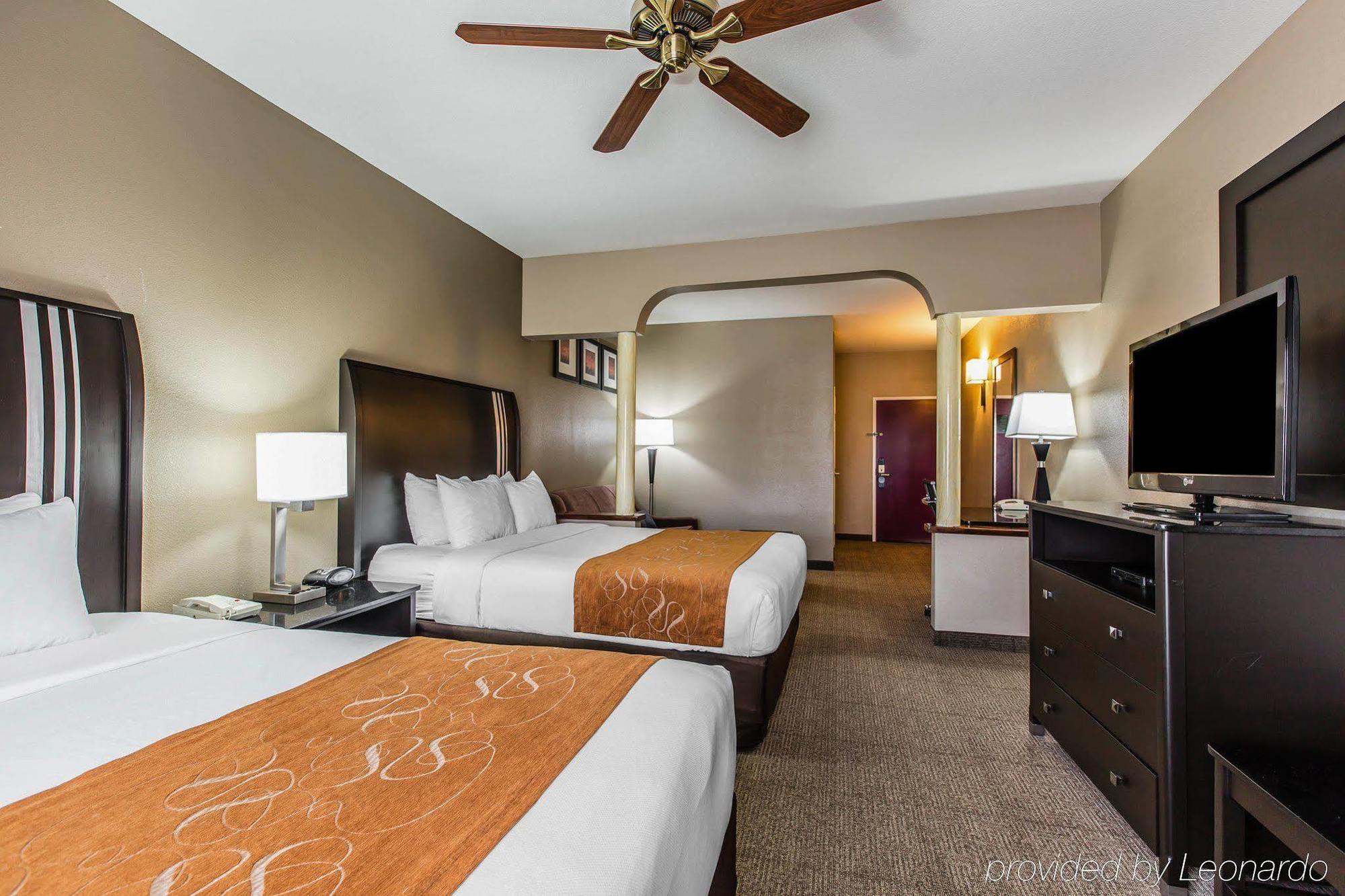 Comfort Suites Bakersfield Ngoại thất bức ảnh