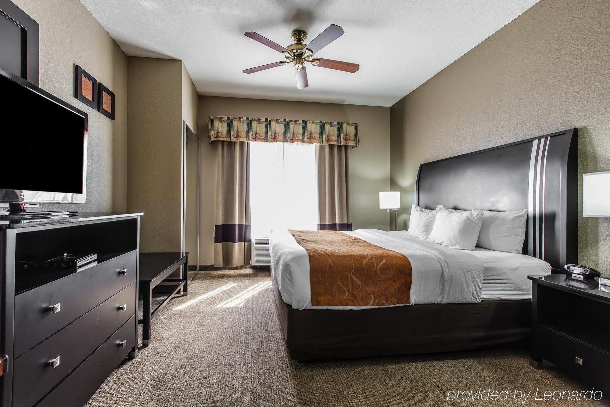 Comfort Suites Bakersfield Ngoại thất bức ảnh