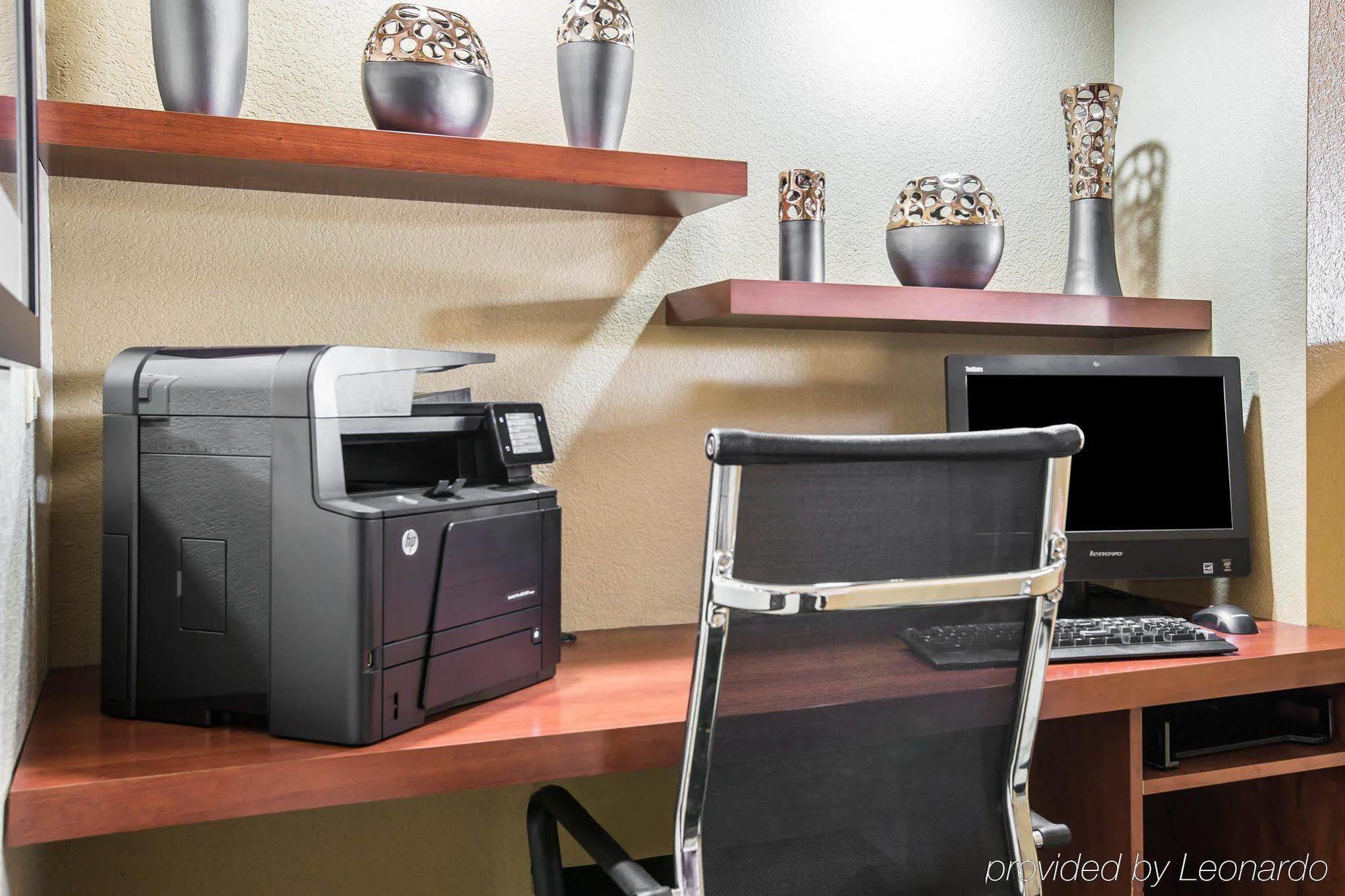 Comfort Suites Bakersfield Ngoại thất bức ảnh